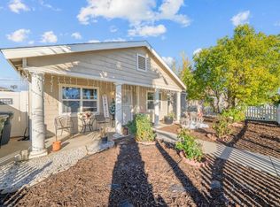 154 E 11th St, Perris, CA 92570