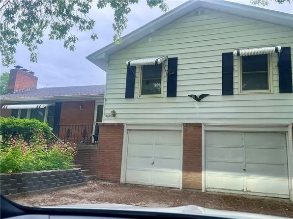 14655 Gale Rd, Smithville, MO 64089
