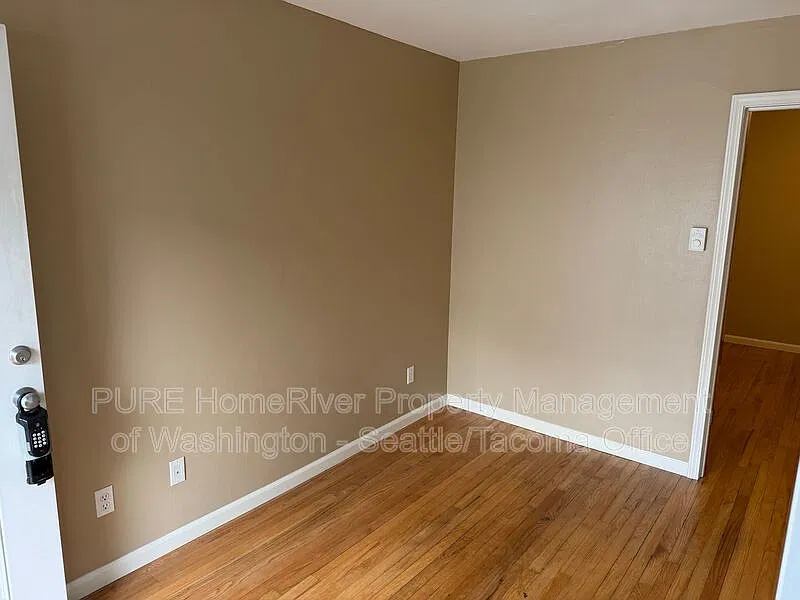 1 bed, 1.0 bath, 600 sqft, $1,200 — Photo 2