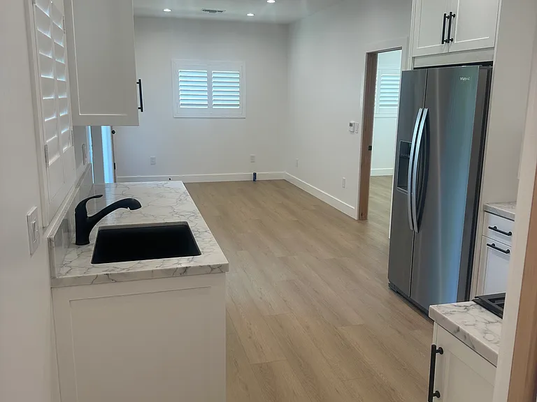 11337 Utopia Ave — Photo 5