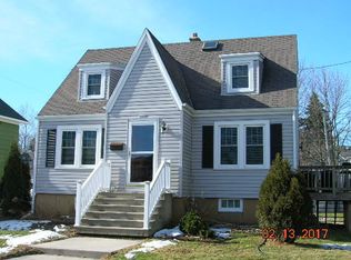 1608 S 8th St, Sheboygan, WI 53081