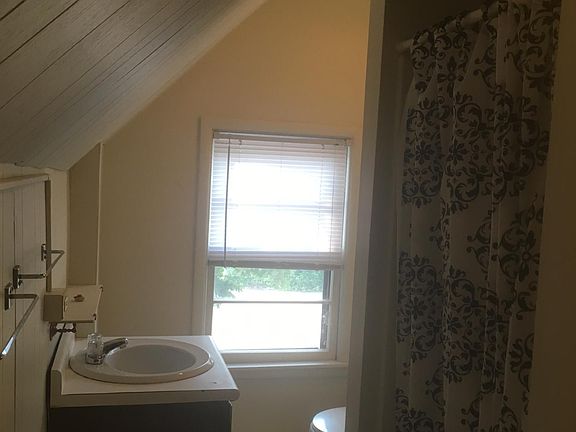 4th image of 308 7th St N #5