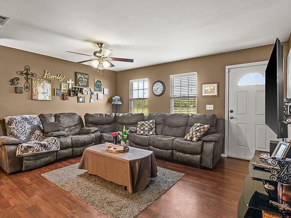 5th image of 509 County Road 1309