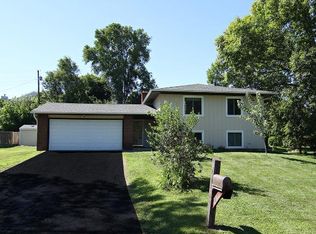 1854 Jade Ln, Eagan, MN 55122