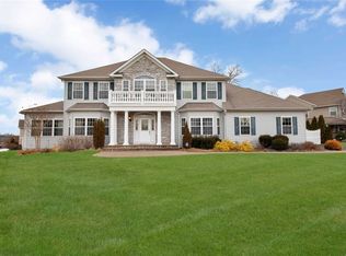 15 Fox Ln, Lake Grove, NY 11755