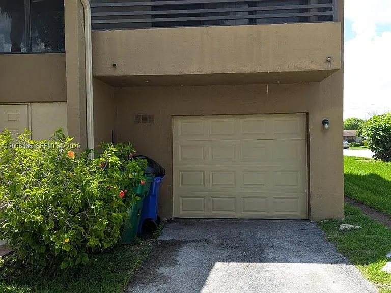 8380 S Missionwood Cir #CII — Photo 1