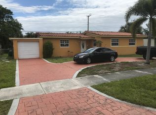 17511 NW 82nd Ct, Hialeah, FL 33015