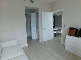 950 Brickell Bay Dr APT 3206, Miami, FL 33131