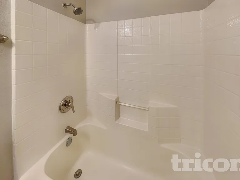 1320 Cleardale Dr — Photo 14