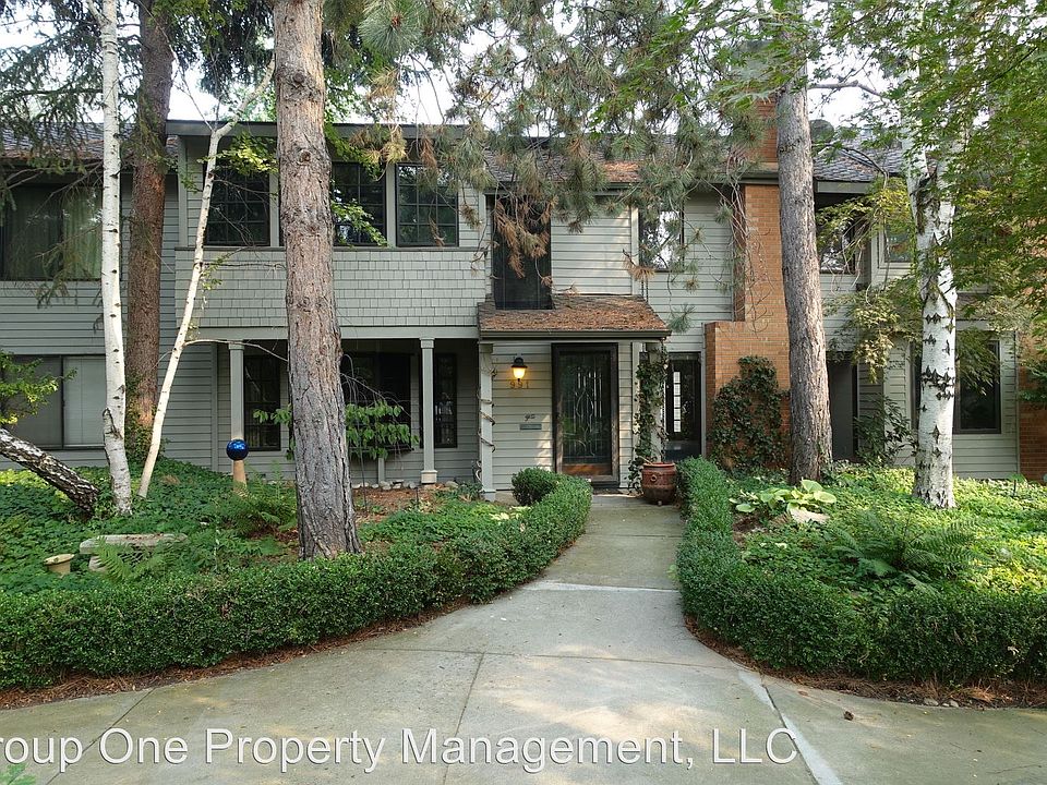 991 E Strawberry Ln, Boise, ID 83712 | Zillow