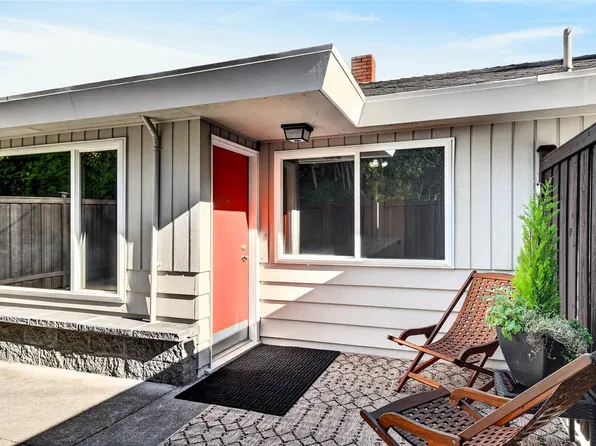 3128 SW Admiral Way, Seattle, WA 98126
