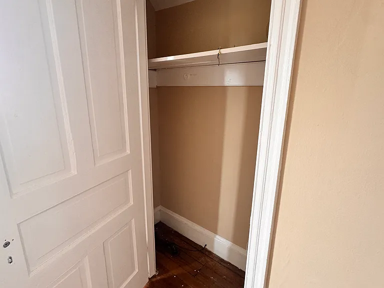 220 Osborn St #2 — Photo 34