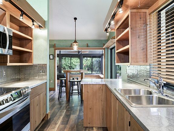 3rd image of 109 Seashore Drive