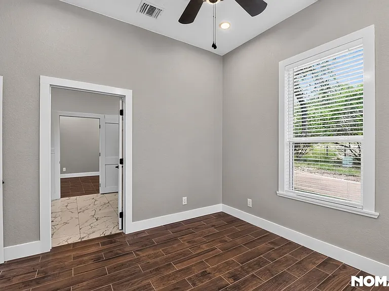 1130 Circle Acres Acres #A — Photo 23