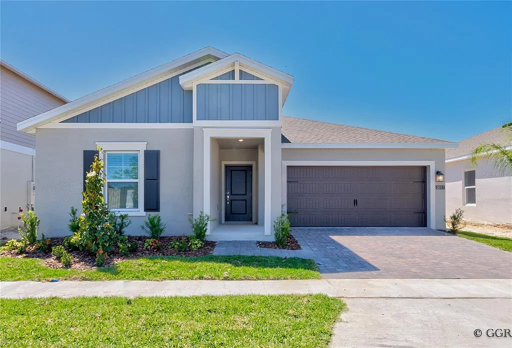 4 bed, 2.0 bath, 1922 sqft, $2,500 — Photo 1