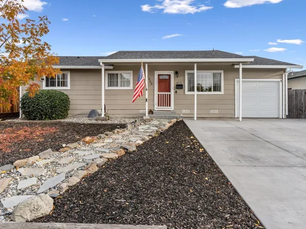 1266 Lindberg Lane, Petaluma, CA 94954