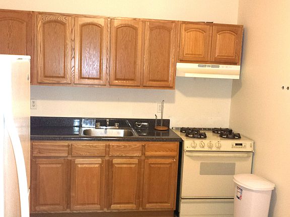2nd image of 1415 30th Dr #1