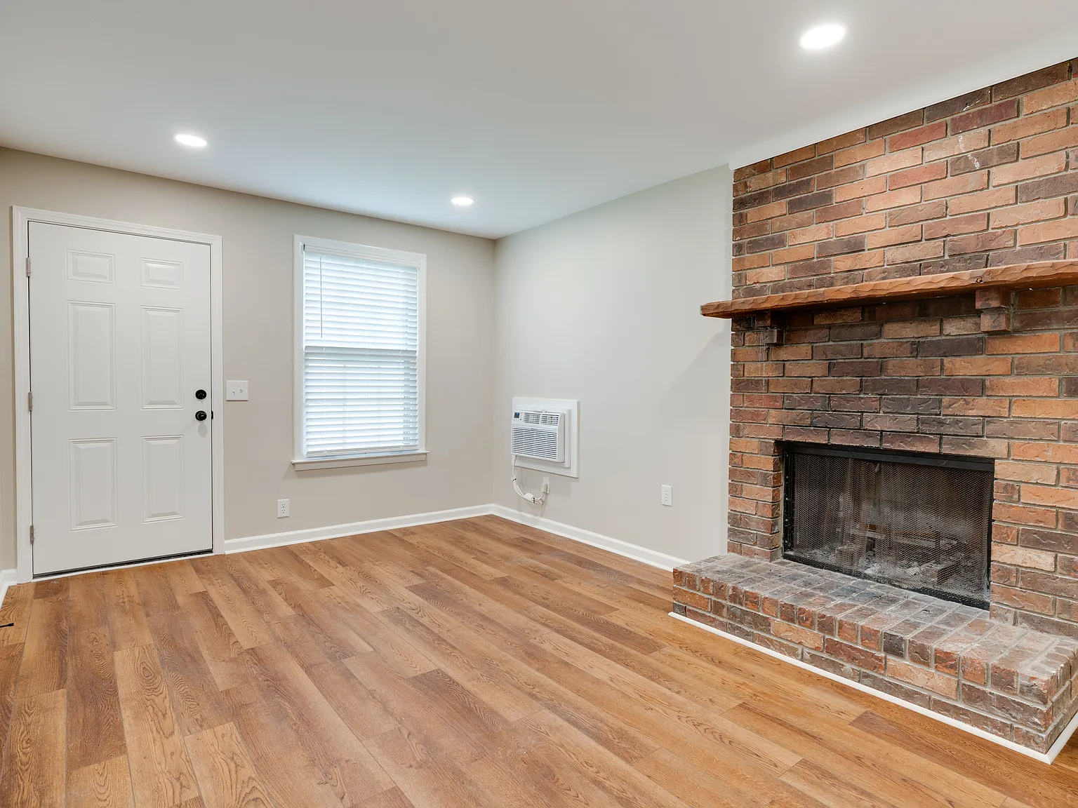 109B Forest Retreat Rd — Photo 4
