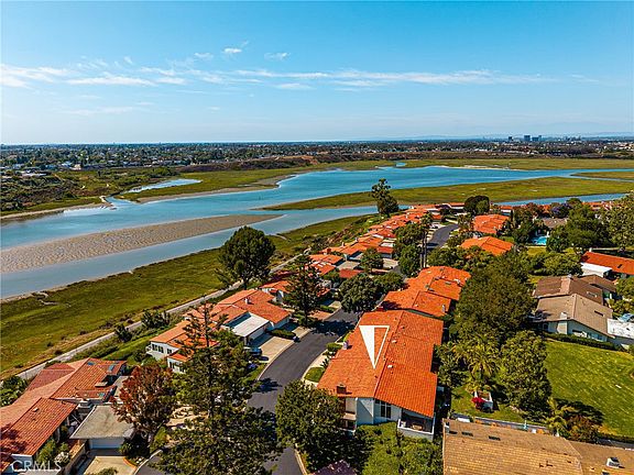 5th image of 2108 Vista Entrada