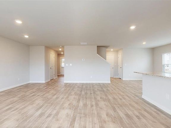 4th image of 145 Weldon Rd