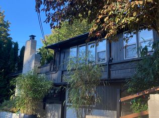 9136 SW Capitol Hwy #4, Portland, OR 97219