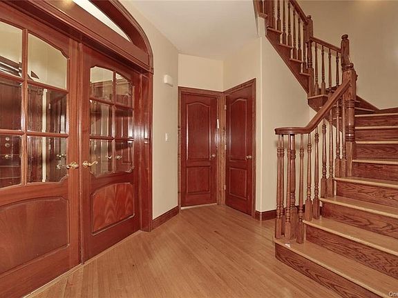 4th image of 23 Monsey Blvd #2