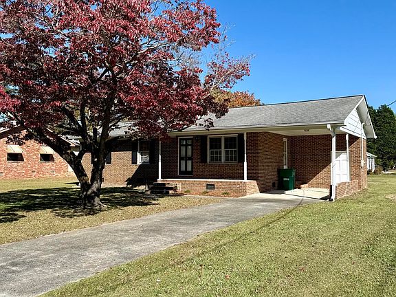 3rd image of 610 Myers Drive