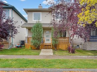 17 Vista St, Spruce Grove, AB T7X4P6