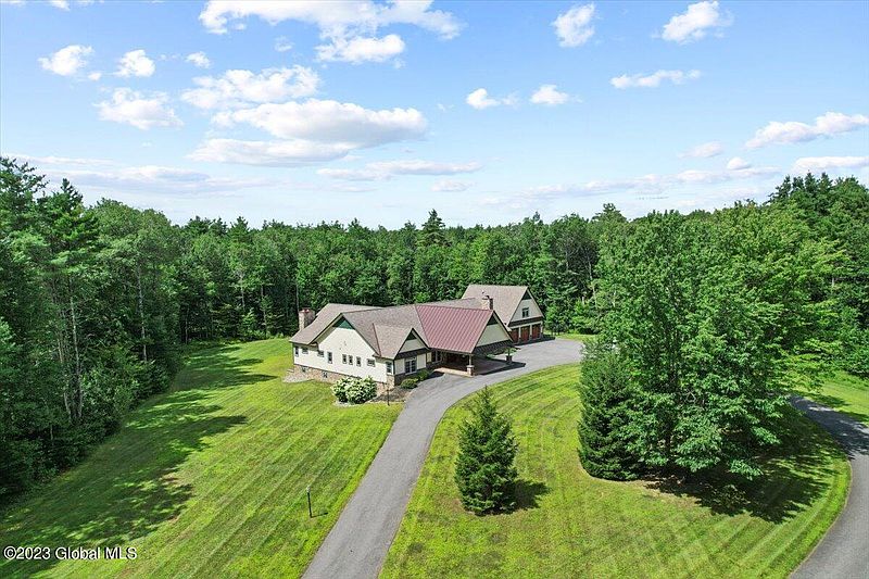4th image of 5981 Spring Road