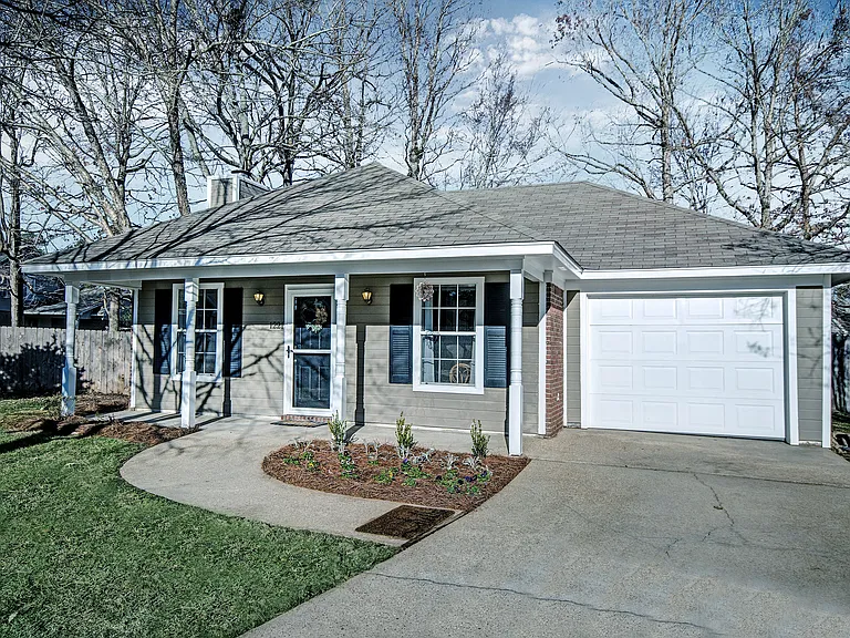 1221 Barnett Bend Cv — Photo 9