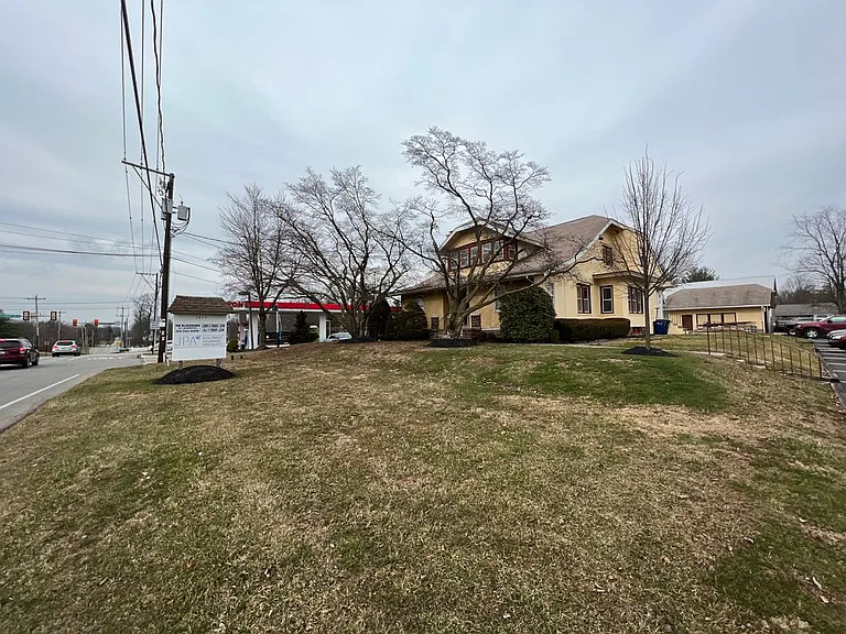1411 Welsh Rd — Photo 8