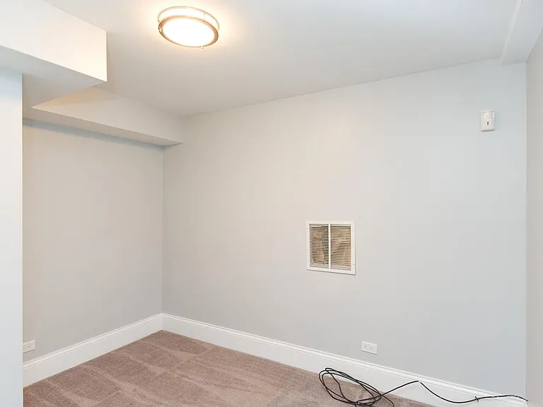 1713 W Julian St #1R — Photo 28