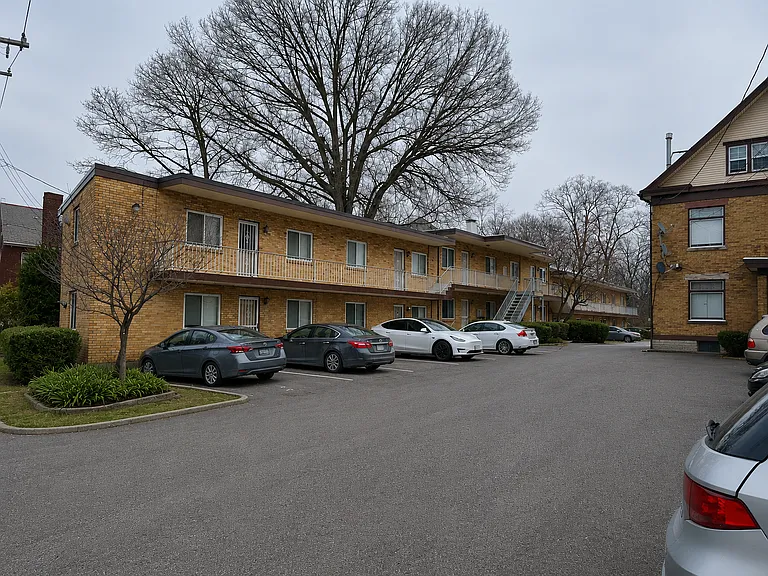 Pavilion Apartments — Photo 1