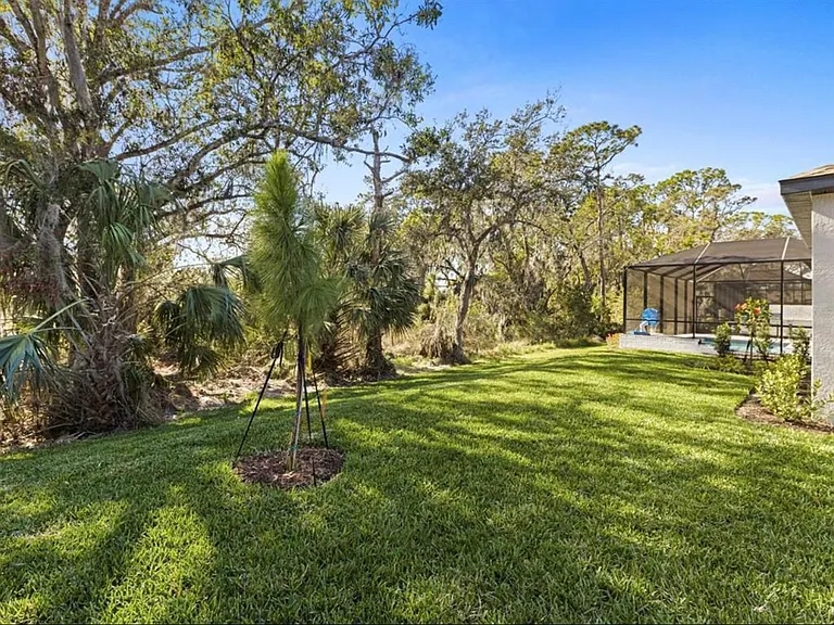 3557 Secluded Ct — Photo 34