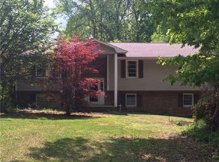 279 Valley Dr, Winston Salem, NC 27107