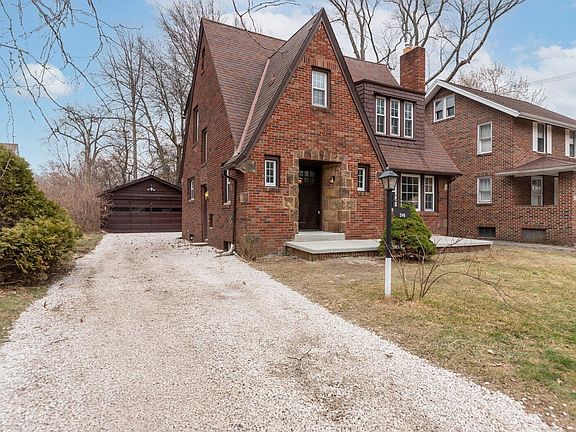 2nd image of 549 E Townview Cir