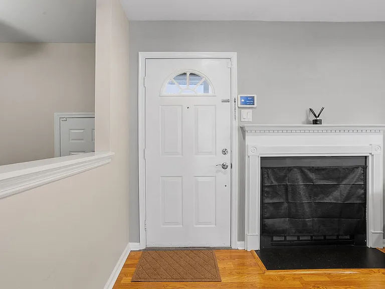 81 Kirkwood Dr — Photo 5