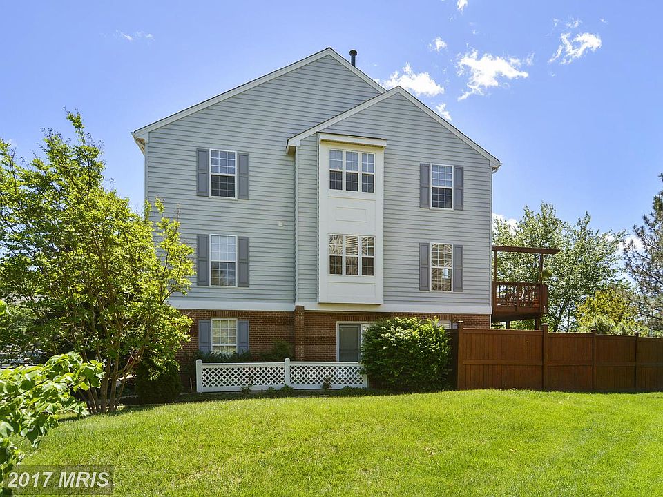 1st image of 4816 Heron Neck Ln