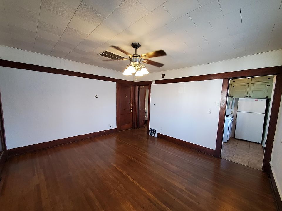 1st image of 1104 W 22nd St APT D