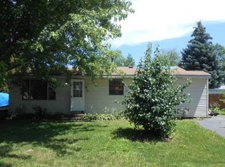 231 Harrison St, Carpentersville, IL