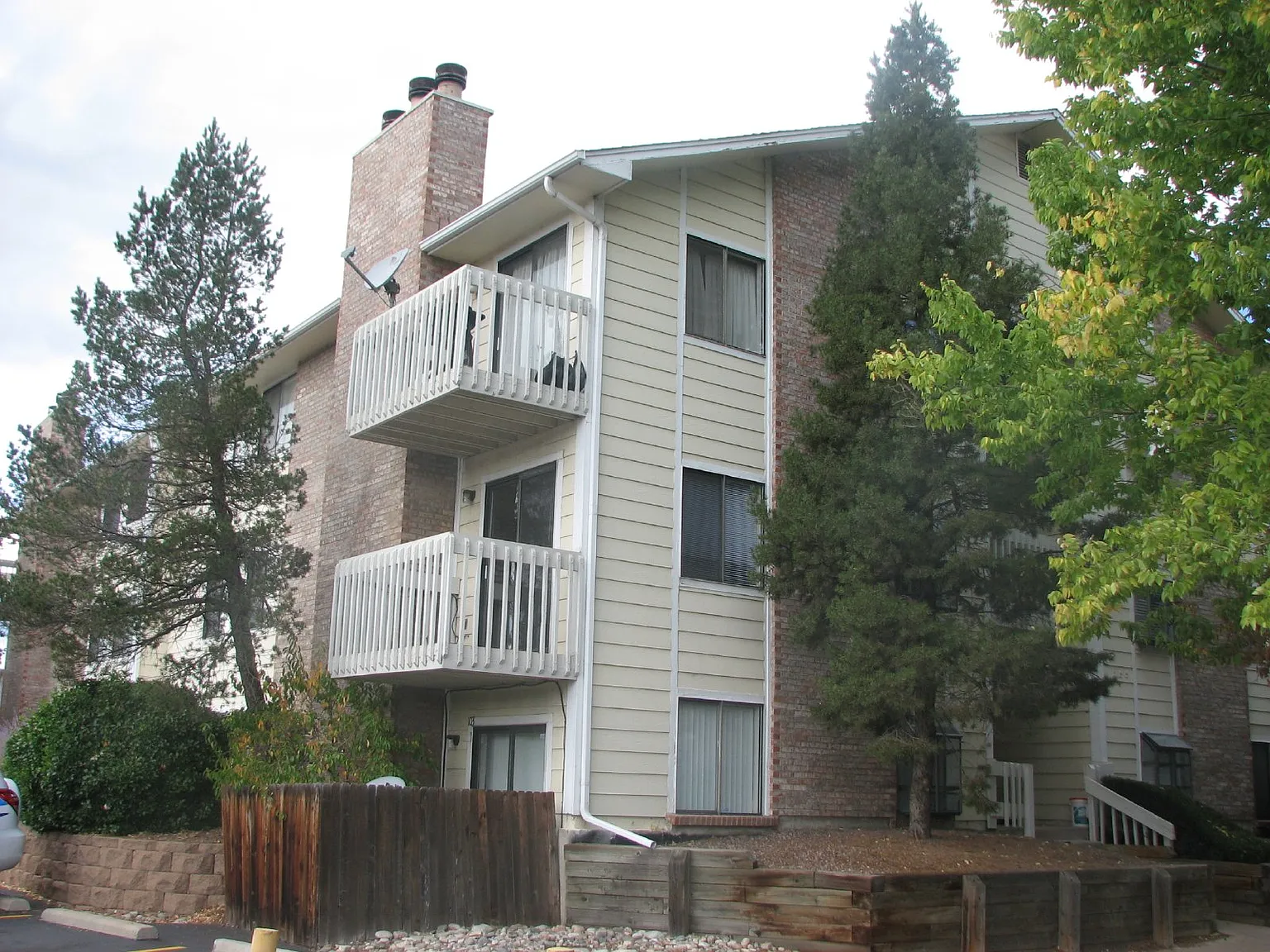 2 bed, 2.0 bath, 1016 sqft, $1,775 — Photo 2