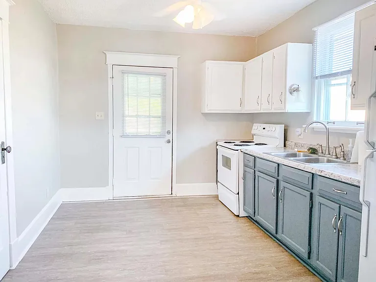 756 E Pleasant Run Parkway North Dr — Photo 7