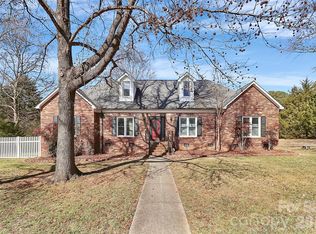 5100 Mintridge Rd, Mint Hill, NC 28227