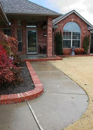 2nd image of 10717 NW 40th St