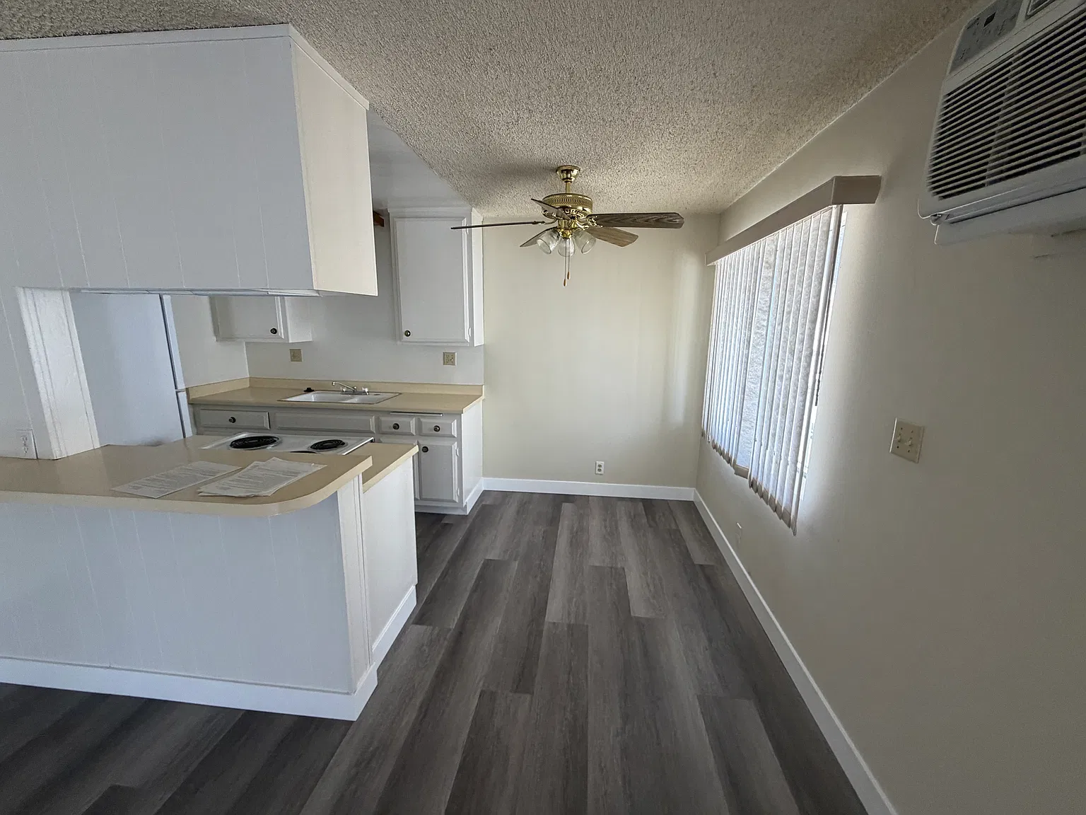 342 Redondo Ave — Photo 2