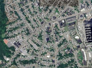 30 Ocean Ave, New London, CT 06320