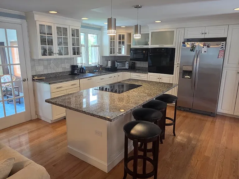 9 Arrowhead Dr #1 — Photo 2
