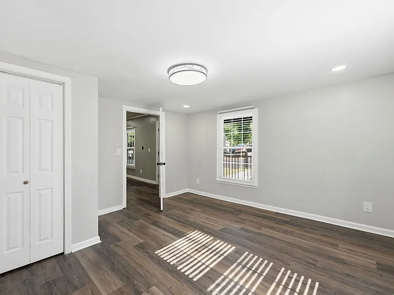 1106 Attica St — Photo 7