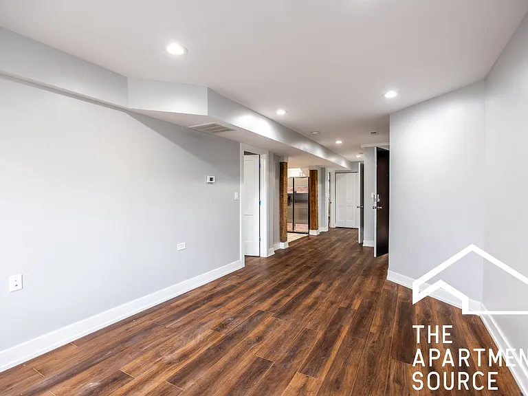 3328 W Congress Pkwy #G — Photo 6