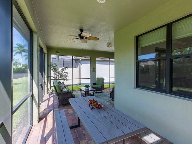 8161 Hanoverian Dr — Photo 13